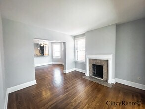 2642 Madison Rd, Unit 2 in Cincinnati, OH - Building Photo - Building Photo