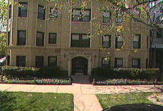 Fremont Apartments in Chicago, IL - Building Photo - Building Photo