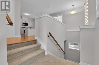 334 Falsetto St in Ottawa, ON - Building Photo - Building Photo