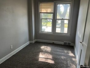 2254 Biddle Ave in Wyandotte, MI - Building Photo - Building Photo
