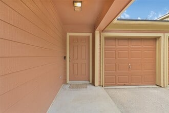 12914 Pecan Shores Dr in Houston, TX - Building Photo - Building Photo