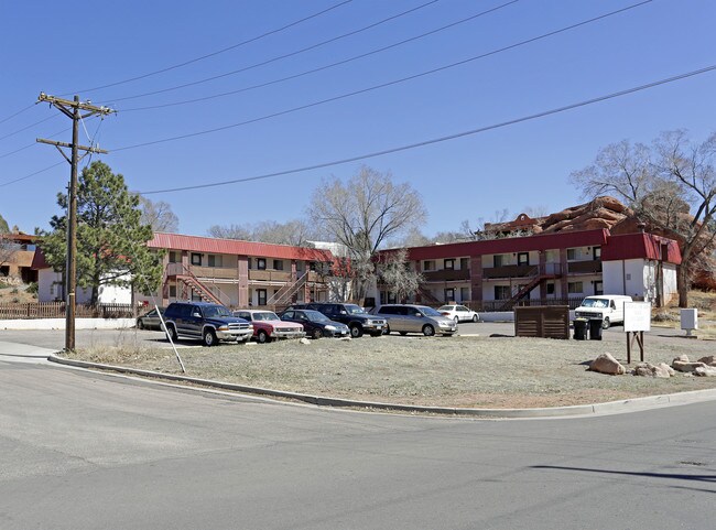 Garden Of The Gods Village in Manitou Springs, CO - Foto de edificio - Building Photo