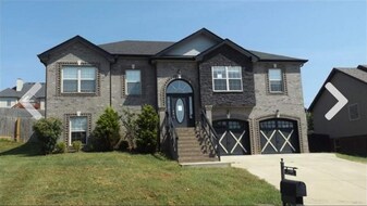 1109 Stillwood Dr in Clarksville, TN - Building Photo