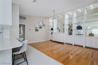 4949 Kingston Way in Naples, FL - Building Photo - Building Photo