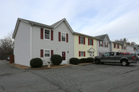 Spring Villa Condos in Smyrna, GA - Foto de edificio - Building Photo