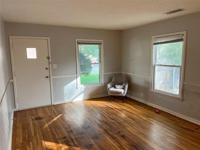 5137 Locke Ave in Fort Worth, TX - Building Photo - Building Photo