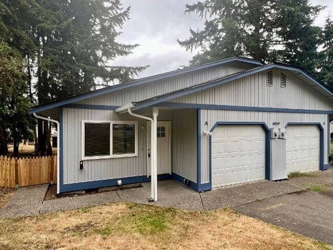 8010 S Bicentennial Loop SE