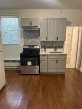 53 Terhune Ave in Jersey City, NJ - Building Photo - Building Photo