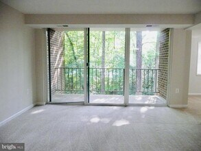 1520 Northgate Square in Reston, VA - Building Photo - Building Photo