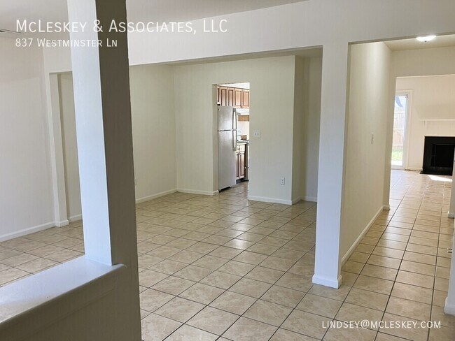 837 Westminster Ln in Virginia Beach, VA - Building Photo - Building Photo