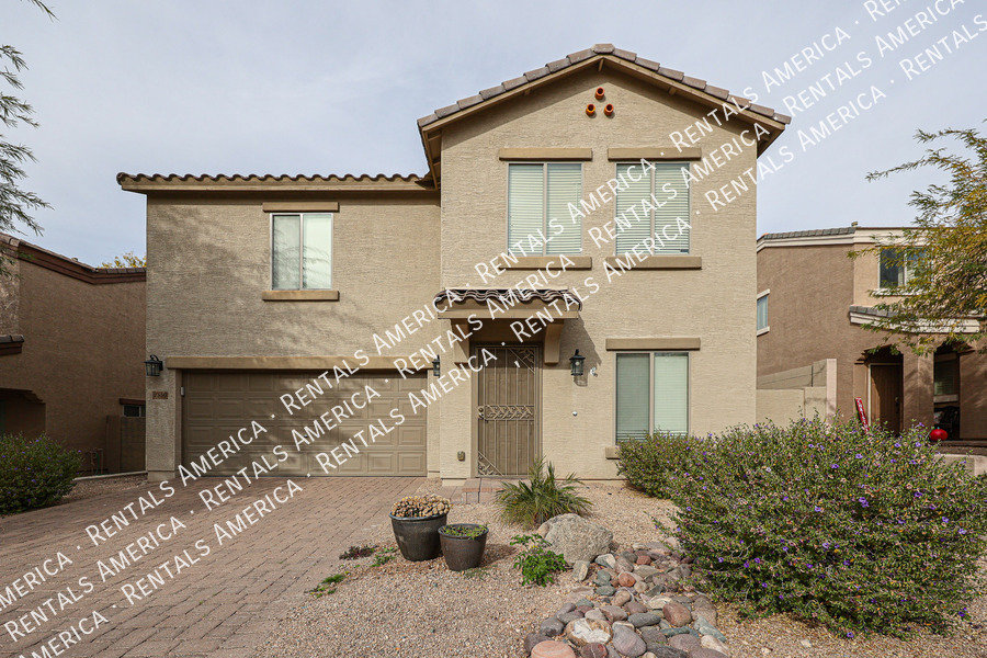 2350 W Hunter Ct in Phoenix, AZ - Building Photo