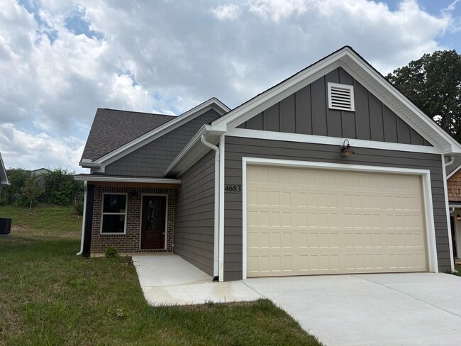 4683 Heiskell Dr