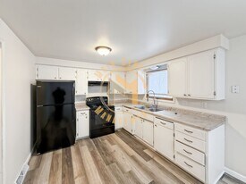 2659 Deckner Ave in Green Bay, WI - Building Photo