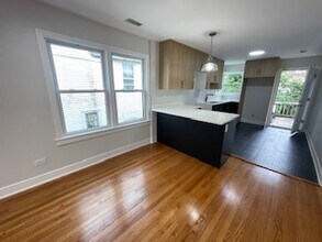 7212 S Euclid Ave in Chicago, IL - Building Photo - Building Photo