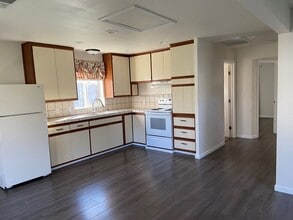 11307 Aruba Dr in Redding, CA - Building Photo - Building Photo