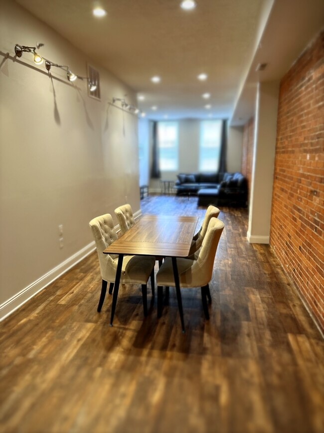property at 196 Crown St