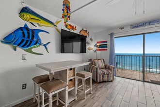 8743 Thomas Dr in Panama City Beach, FL - Building Photo - Building Photo