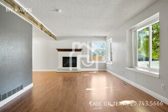 10815 W Alamo Pl in Littleton, CO - Foto de edificio - Building Photo