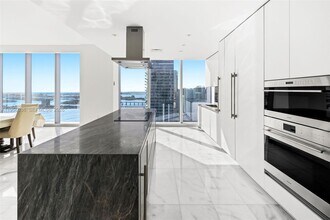 700 NE 26th Terrace in Miami, FL - Building Photo - Building Photo