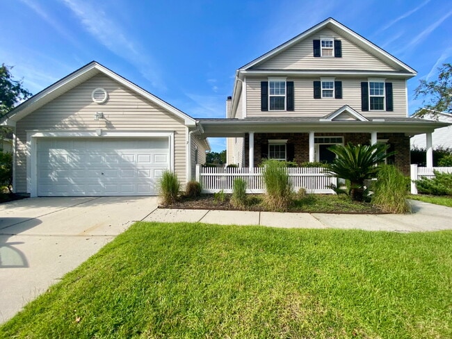 property at 7 Running Oak Dr