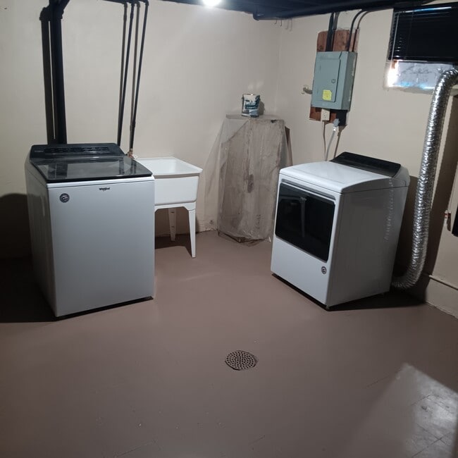 1821 W 19th Ave in Gary, IN - Building Photo - Building Photo