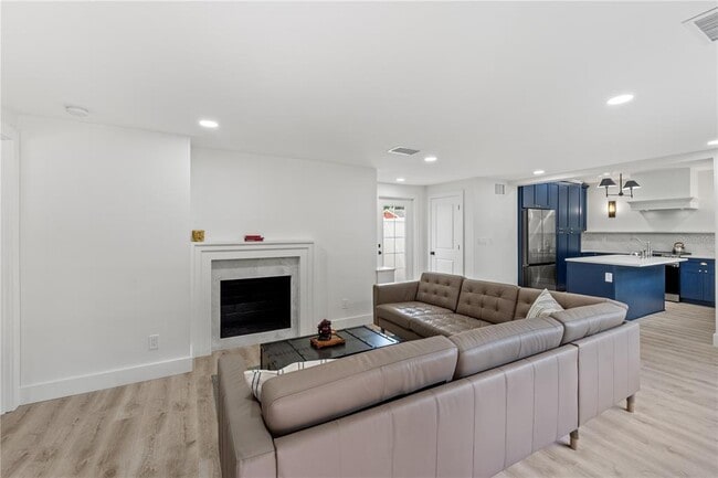 4501 N Highland Ave in Tampa, FL - Building Photo - Building Photo
