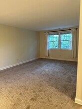 500 E Lancaster Ave, Unit Saint Davids Park 1BR in Wayne, PA - Building Photo - Building Photo