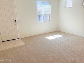 3916 S 58th Ln in Phoenix, AZ - Building Photo - Building Photo