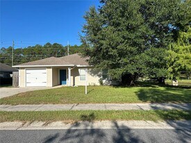4578 NE 15th Ter in Gainesville, FL - Building Photo