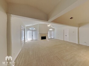 4601 Lake Village Dr in Dunwoody, GA - Building Photo - Building Photo