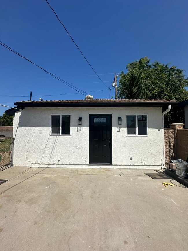 property at 9413 Blanchard Ave