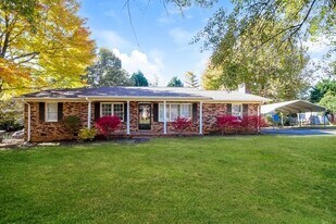 172 Clearview Heights in Boiling Springs, SC - Building Photo