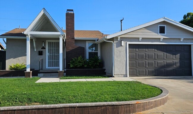 property at 5816 Panama Dr