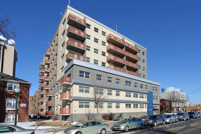 Humbucker Apartments