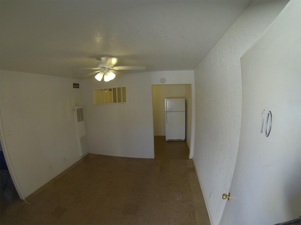 3918 Thomason Ave in El Paso, TX - Building Photo