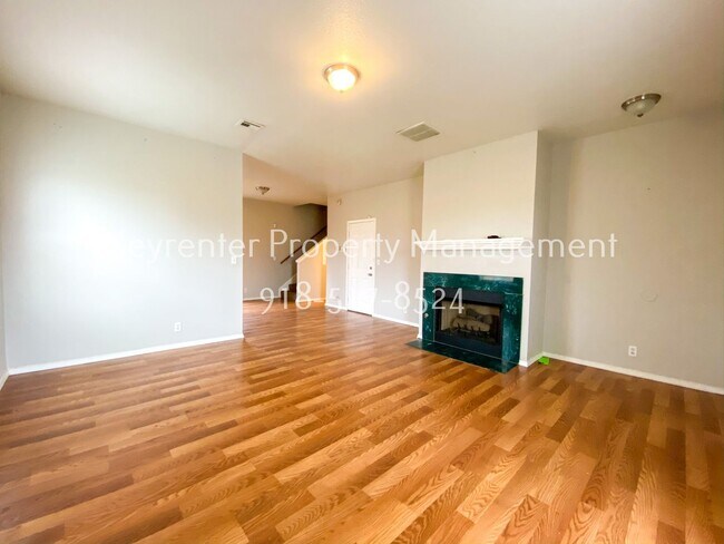 9134 E 24th St in Tulsa, OK - Building Photo - Building Photo