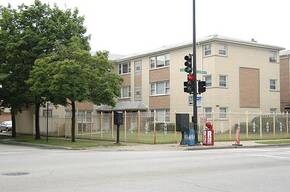 5005 W Diversey Ave Apartments