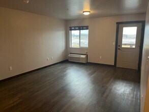 800 Treeline Rd in Kalispell, MT - Building Photo - Building Photo