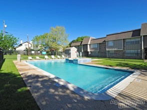 The Bluffs of Brookside in Killeen, TX - Building Photo - Building Photo