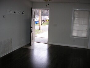 1521 Normalview Dr in Bowling Green, KY - Building Photo - Building Photo