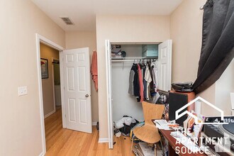 3211 W Armitage Ave in Chicago, IL - Building Photo - Building Photo