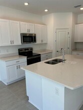 4901 Revolutionary Wy in St. Cloud, FL - Building Photo - Building Photo