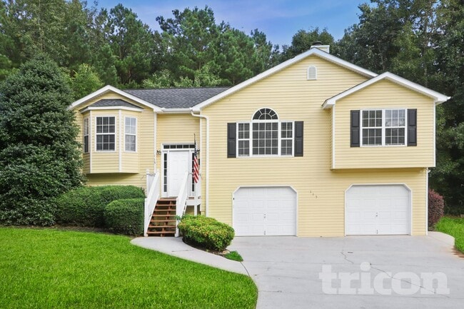 property at 115 Fairfax Dr