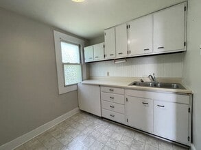 1800 Maxwell St in Rolla, MO - Building Photo - Building Photo