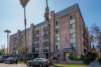 Kingsley Court Apartments in Los Angeles, CA - Foto de edificio - Building Photo
