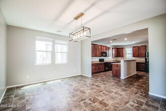 4068 E Devon Dr in Gilbert, AZ - Building Photo - Building Photo