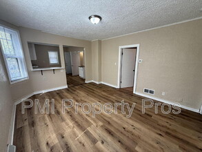 2945 N 23rd St in Milwaukee, WI - Building Photo - Building Photo