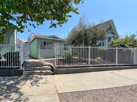 1162 N Loma Vista Dr