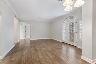 2161 Peachtree Rd in Atlanta, GA - Building Photo - Building Photo
