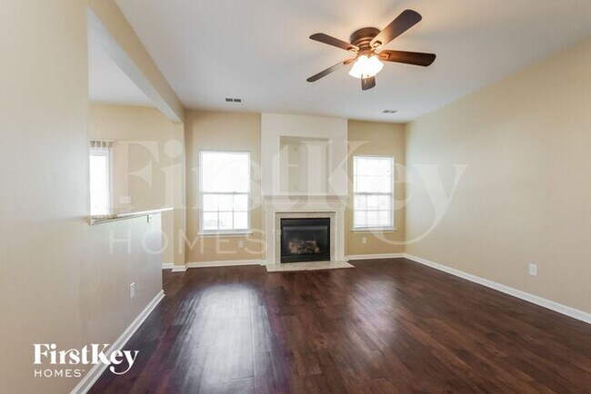 1003 Break Maker Ln in Lake Park, NC - Foto de edificio - Building Photo